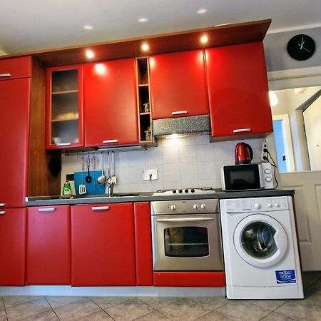 Myhouse Inn Fermata Paradiso - Affitti Brevi Italia Колленьо Екстер'єр фото