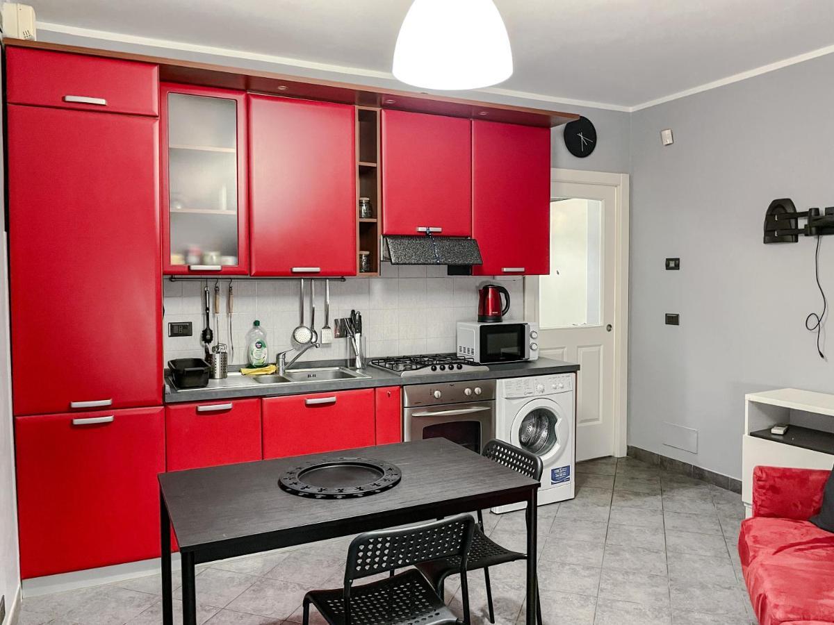 Myhouse Inn Fermata Paradiso - Affitti Brevi Italia Колленьо Екстер'єр фото